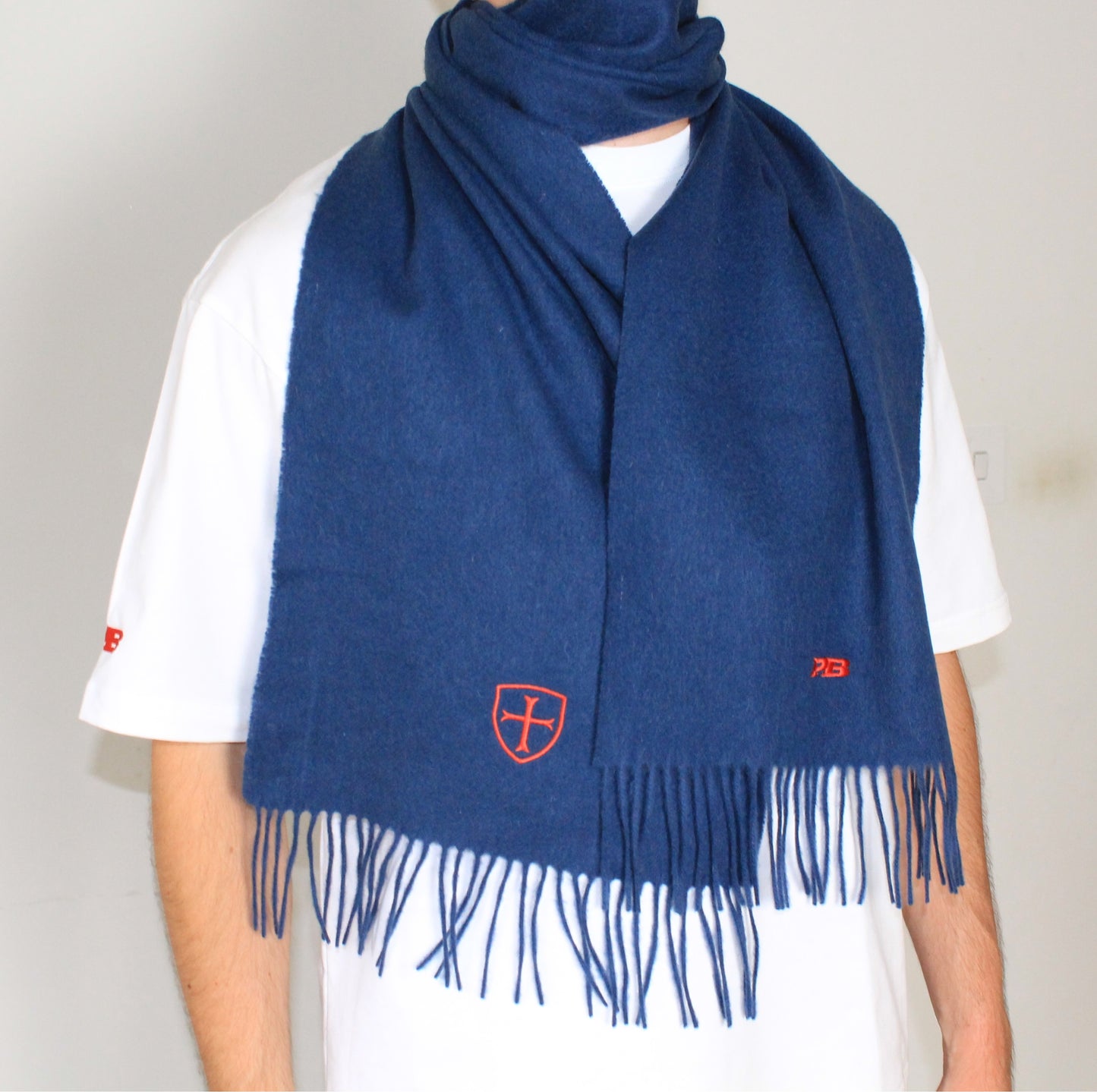 Wool & Cashmere blend scarf with double embroidery logos.