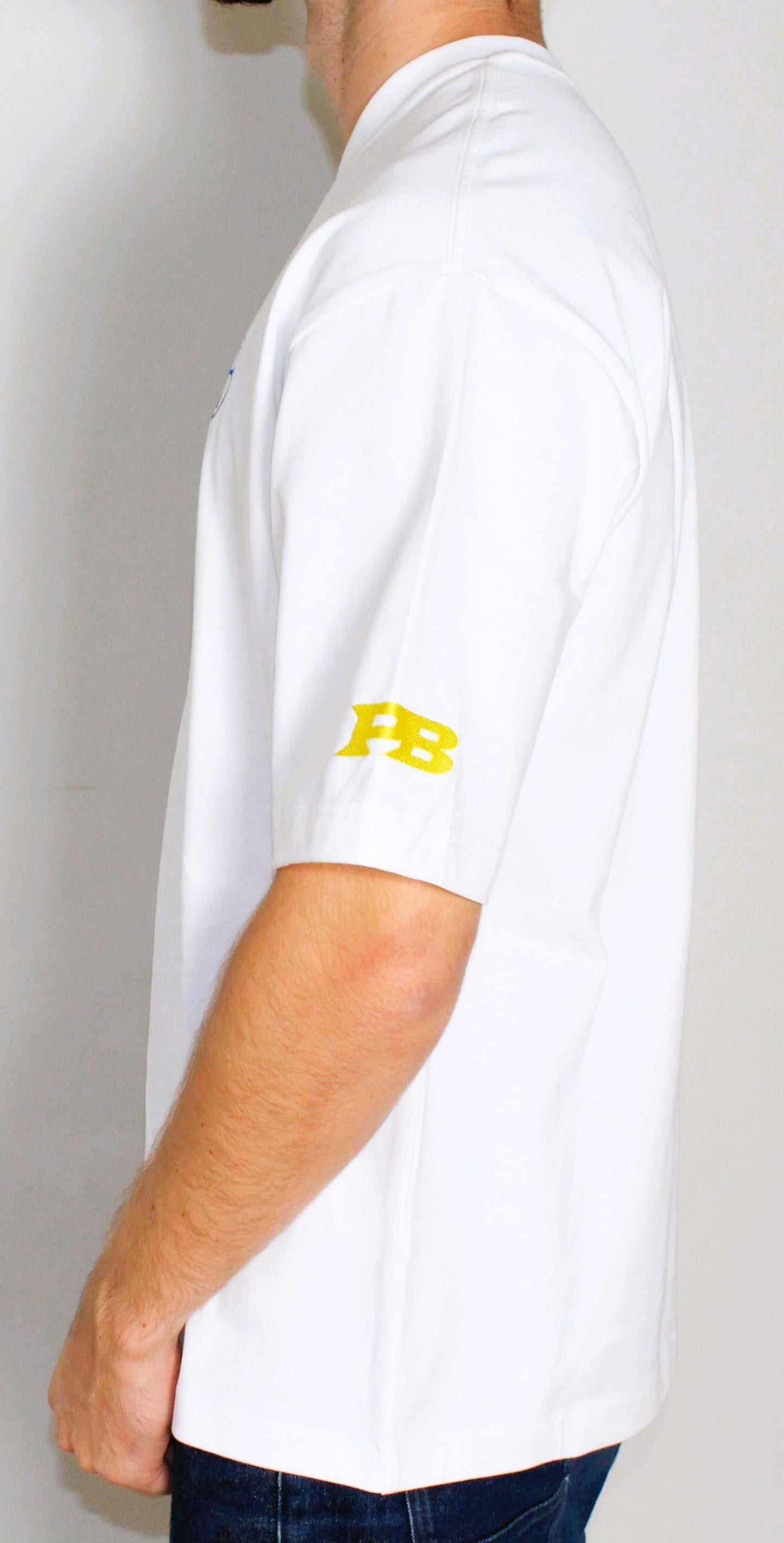 280gsm combed cotton white t-shirt with a king billy logo