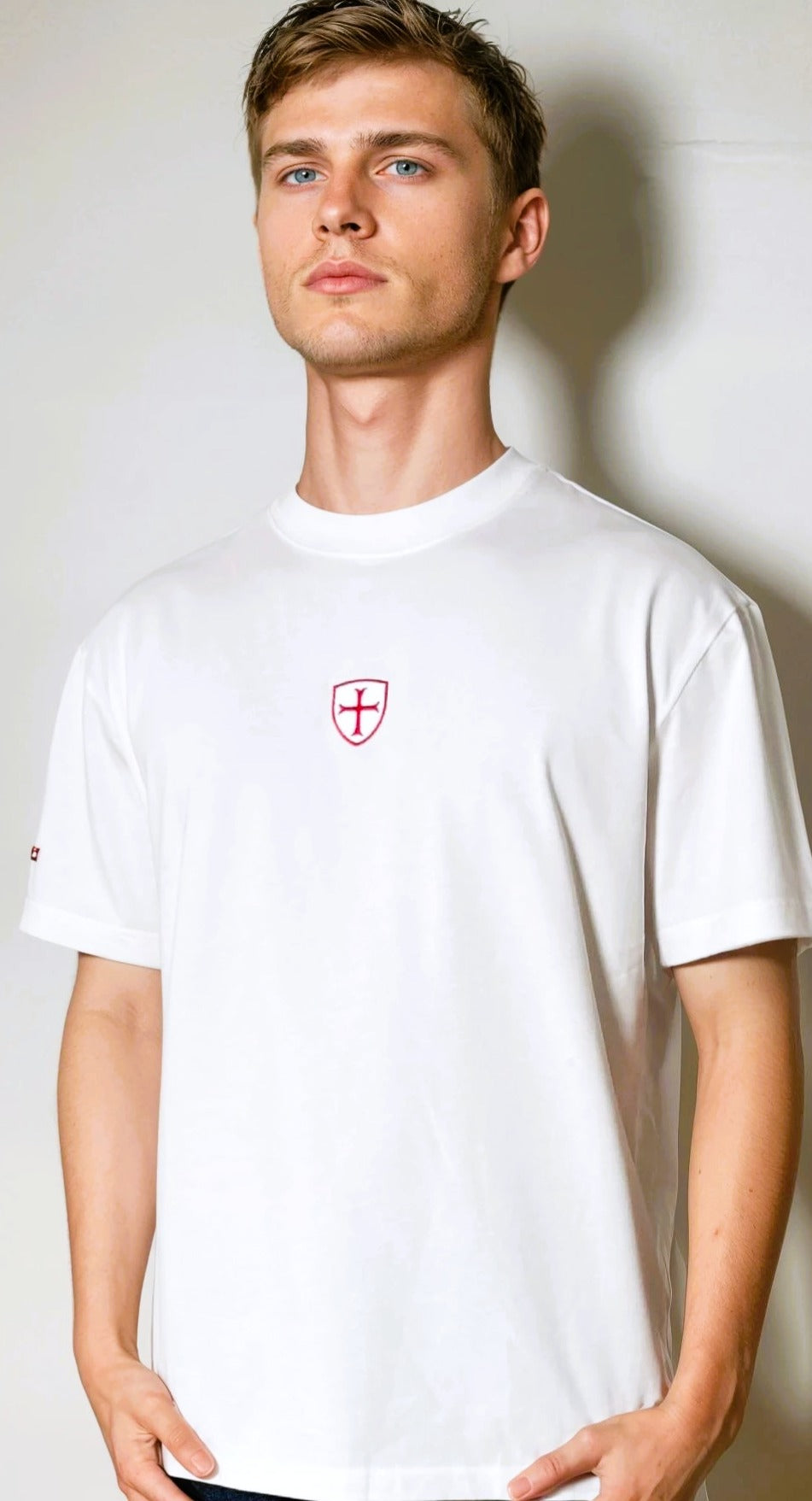 Bone white 260gsm t-shirt with shield logo.