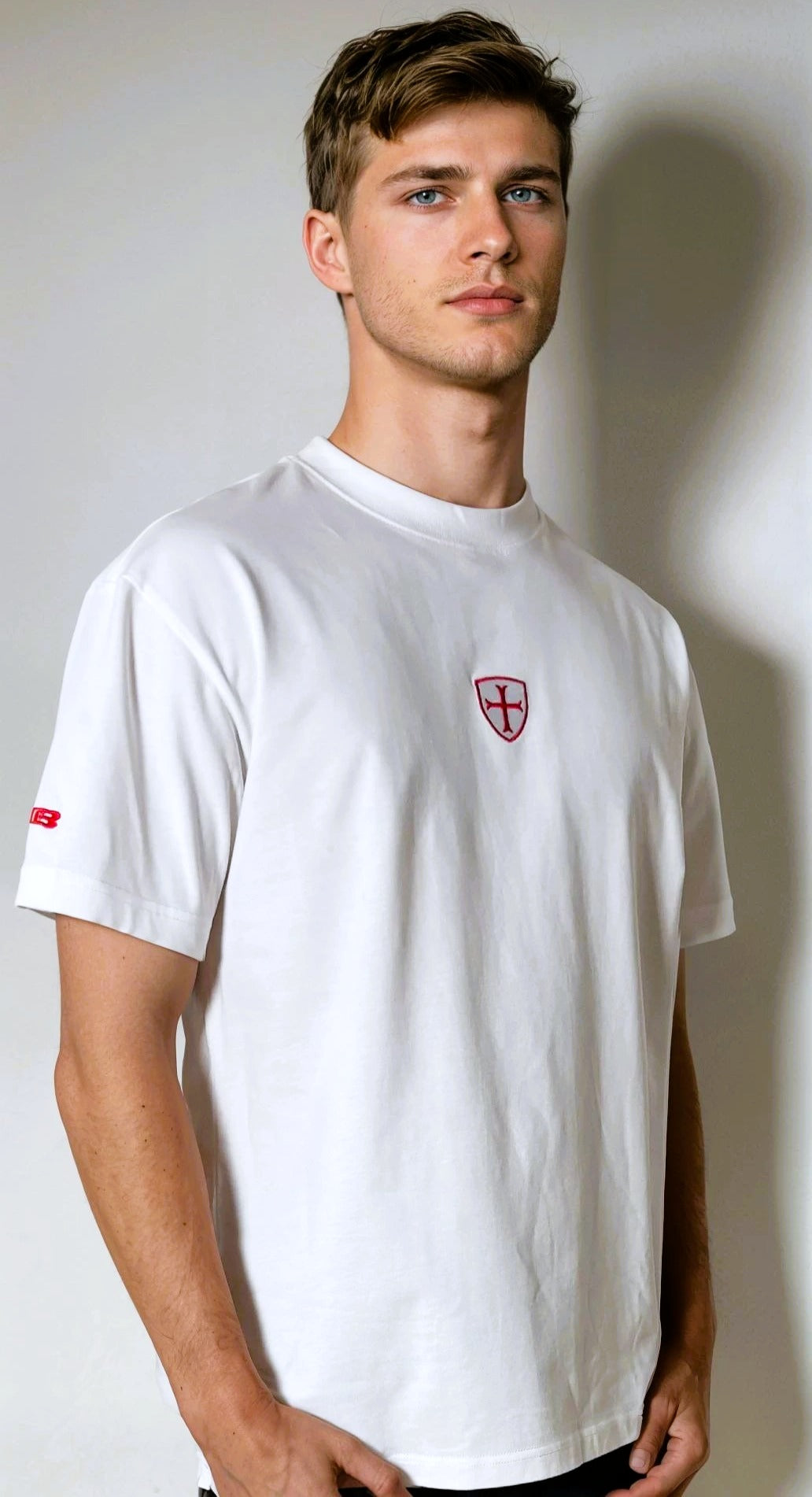 Bone white 260gsm t-shirt with shield logo.