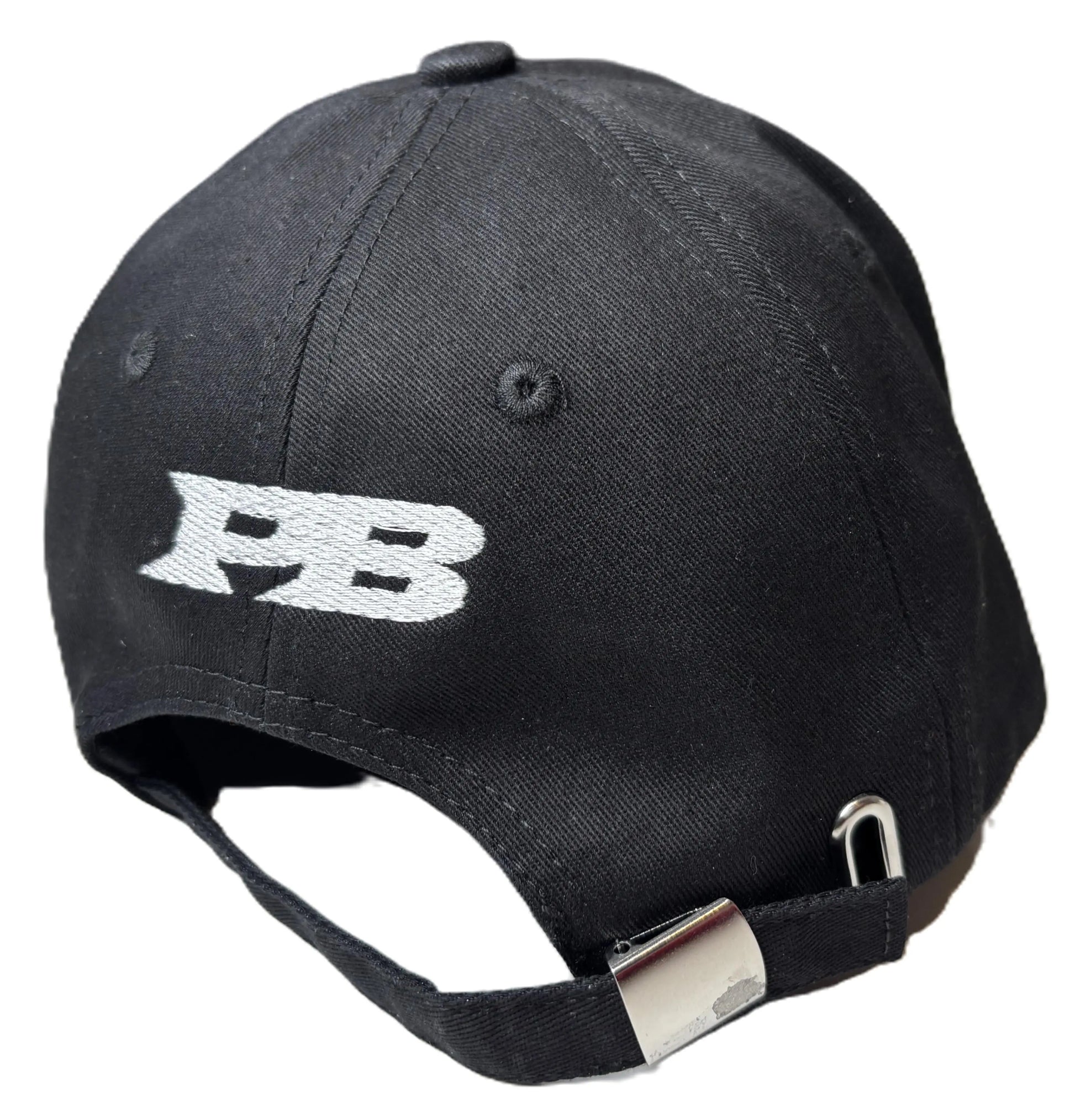 Black Paganus cap with a red English rose 