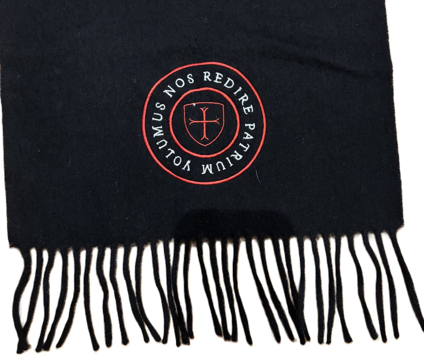Latin text logo 100% lambs wool scarf.