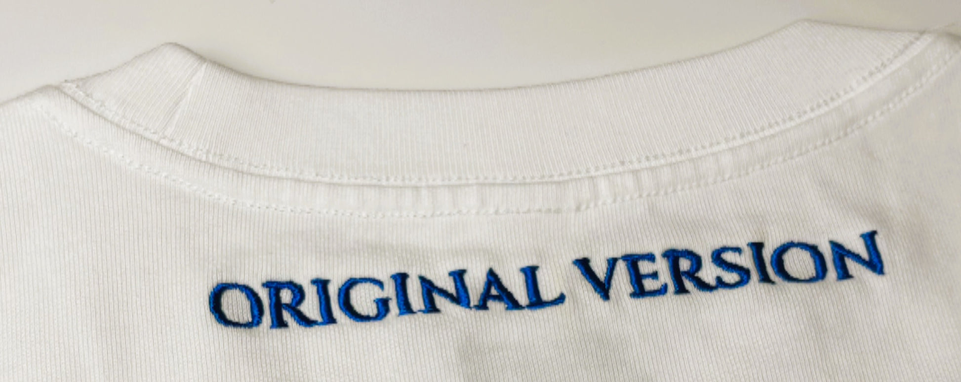 White 280 gsm cotton t-shirt with a Leeds united patriot logo 
